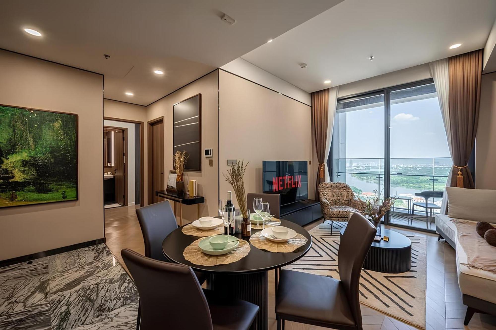 Apartment Premium Lumiere Saigon District 2 *